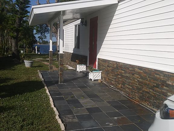 3rd image of 20210 NW 52nd Pl Royal Country
