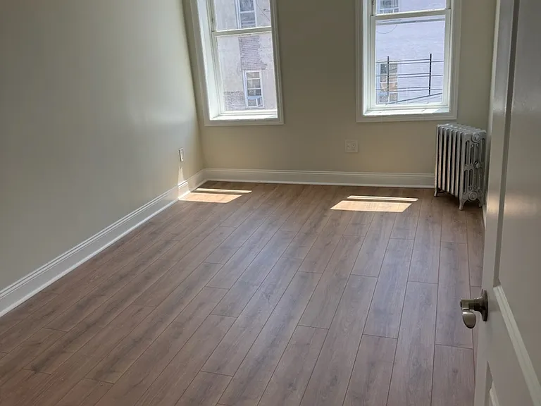 1854 Loring Pl S #2 — Photo 7