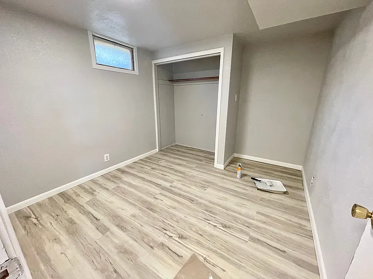 1604 S Kenwood St — Photo 16