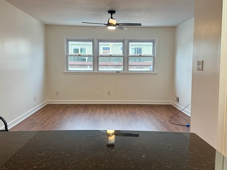 83 Augusta Ave #2 — Photo 8
