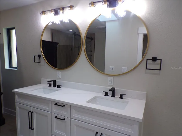 510 Medici Ct — Photo 32