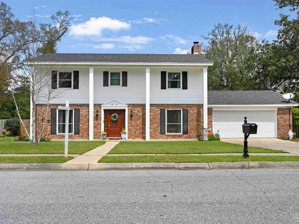 6854 Stonehenge Cir, Pensacola, FL 32506