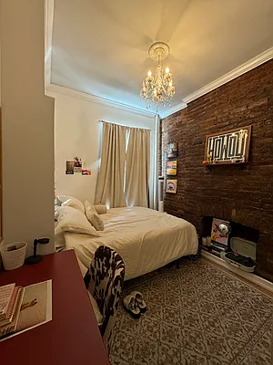 Rented by Oxford Property Group | media 34