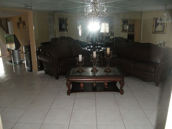 3rd image of 675 W 65th Dr