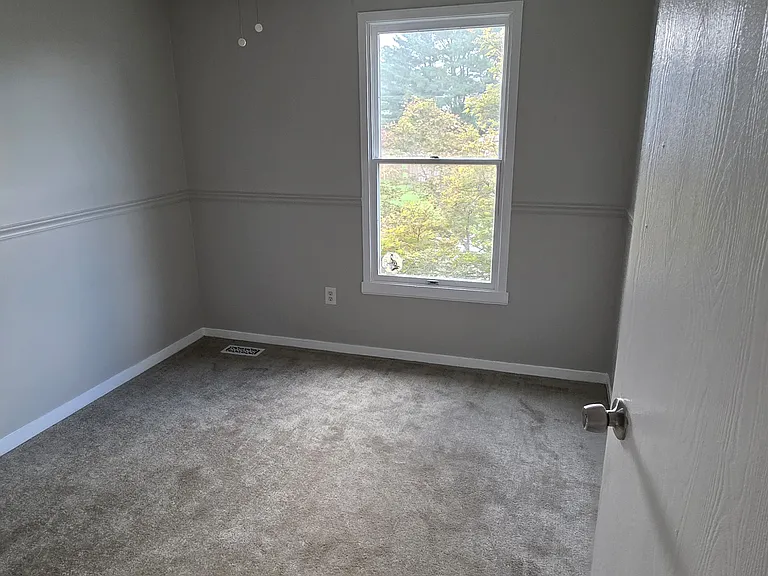 9781 Deltom Ct — Photo 8