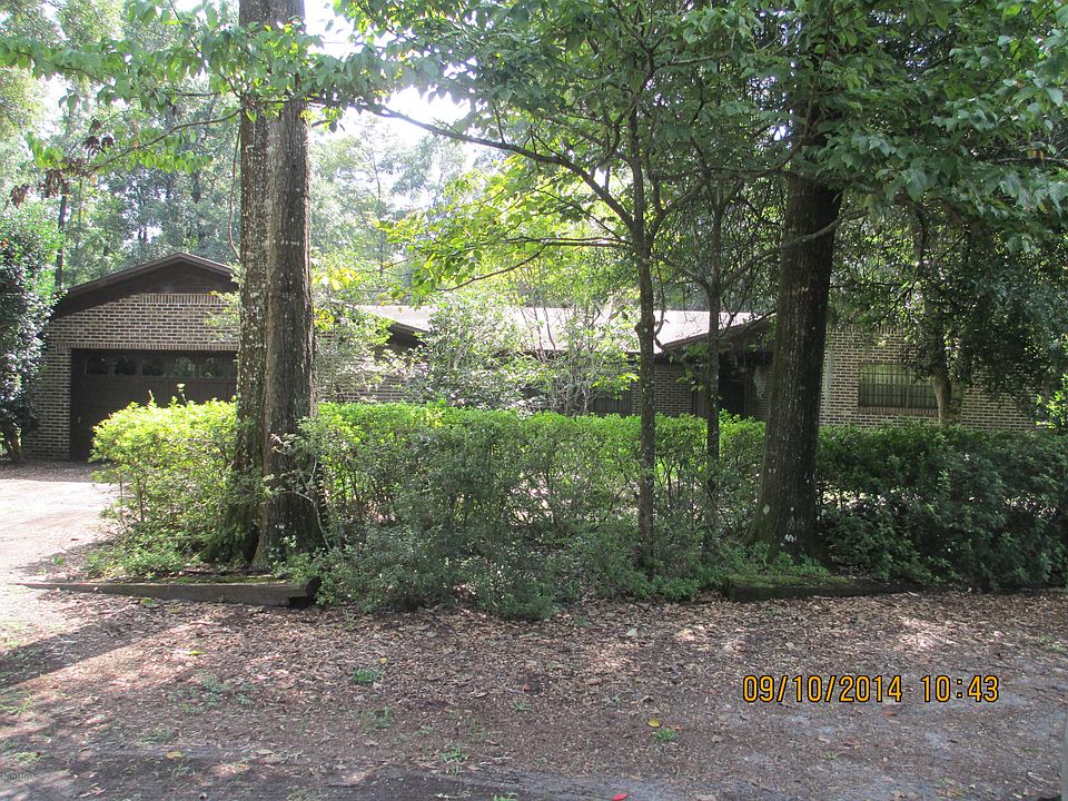 1st image of 201 N Lee Drive