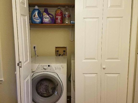 3rd image of 281 Laura Ln Suite A