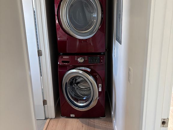 5th image of 1530 W 223rd St