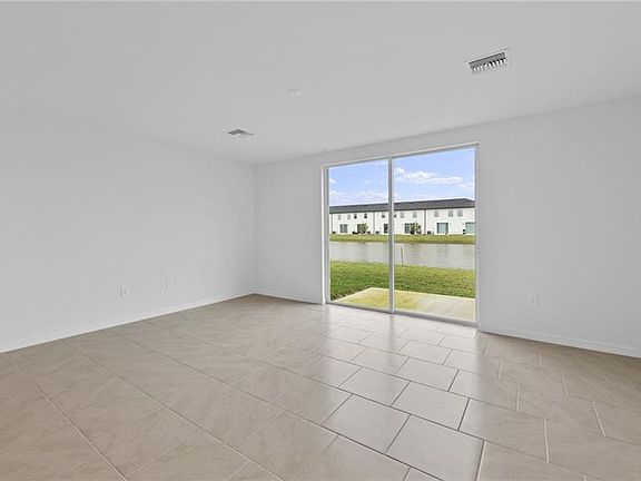 4th image of 4272 Cirella Ct