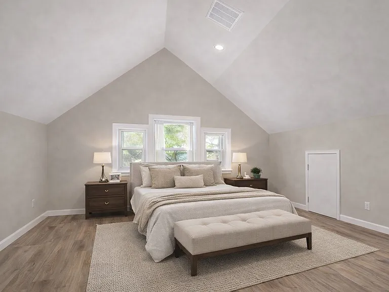 354 Hoyt Ave #2 — Photo 4