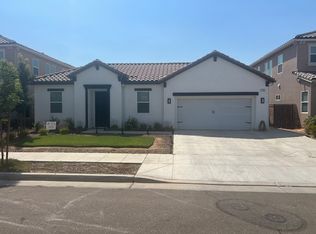 2396 Highland Ave, Clovis, CA 93619