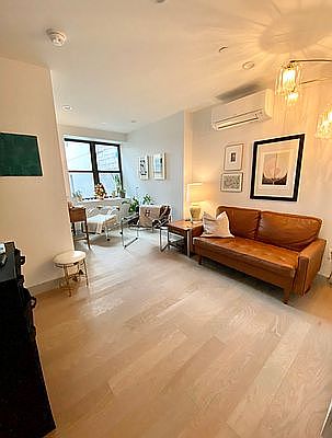 1st image of 301 Hawthorne St #4F