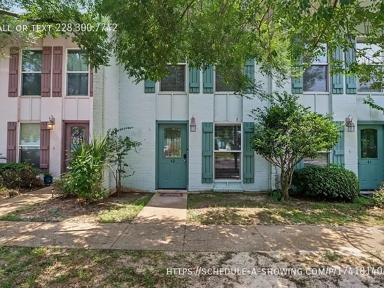 3230 Cumberland Rd #42 — Photo 1