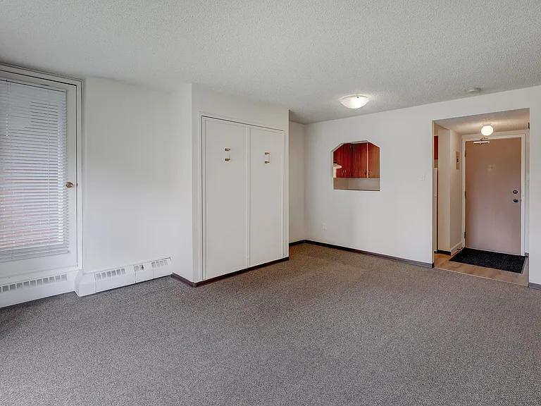 1010 13th Ave SW #604 — Photo 4
