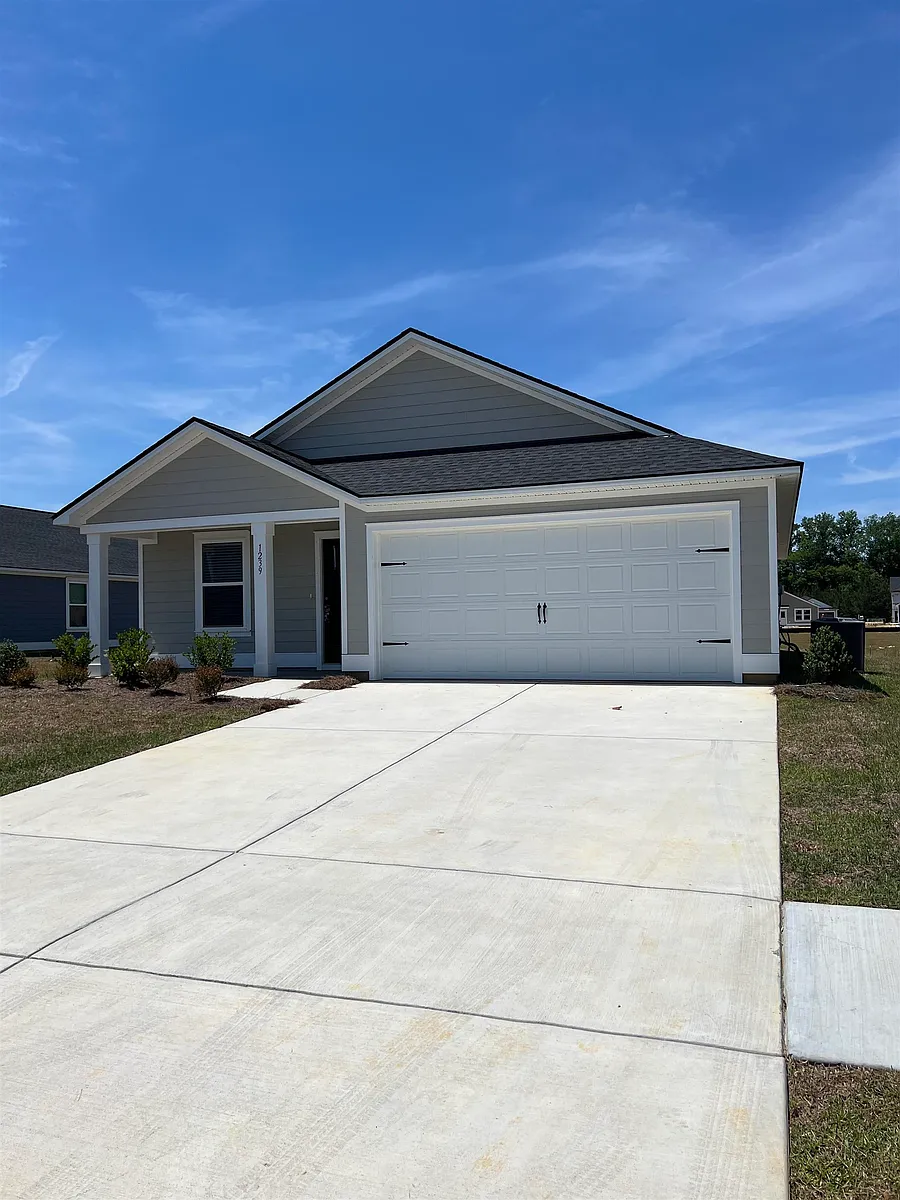 Building Photo - 1239 English Oaks