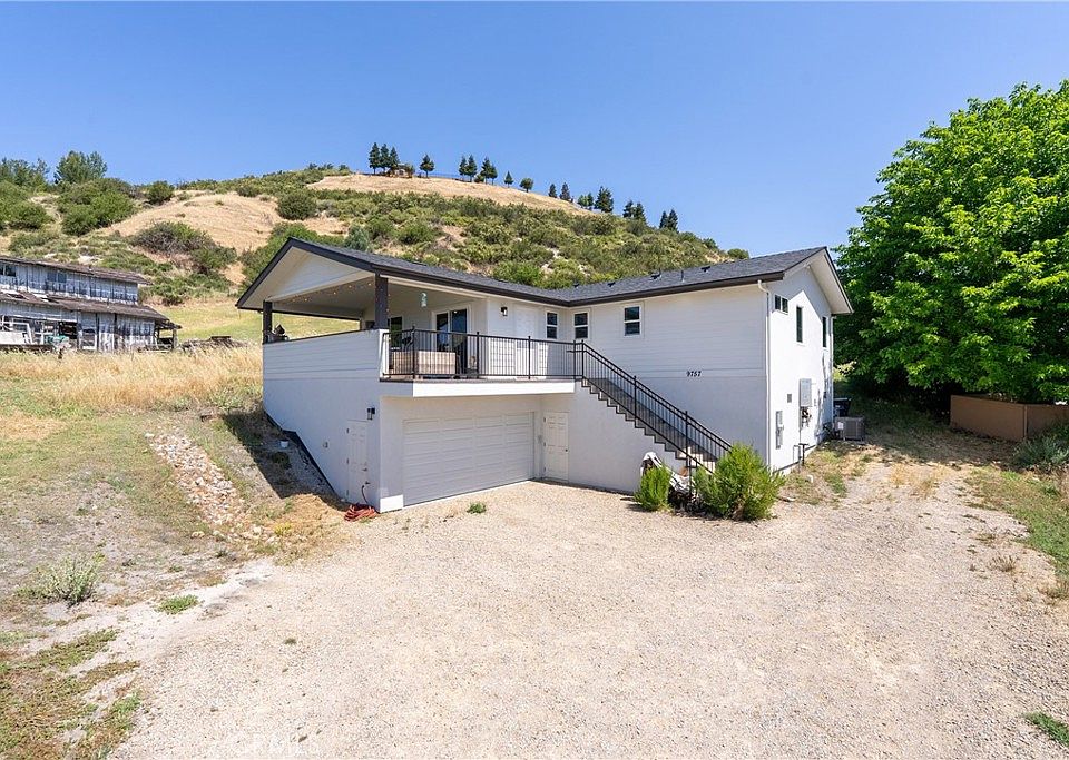 1st image of 9757 Las Lomas Ave