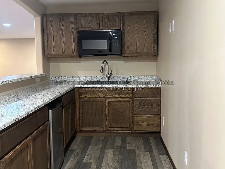 1548 W Hickory St — Photo 24