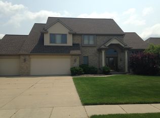 2202 Cawdor Ct, Lansing, MI