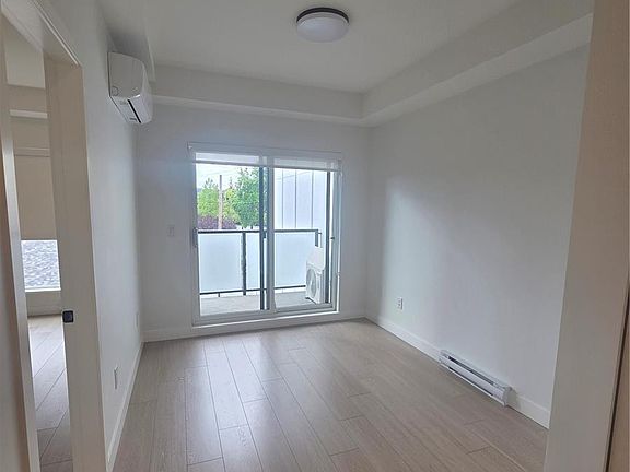 5th image of 2629 Millstream Rd #306