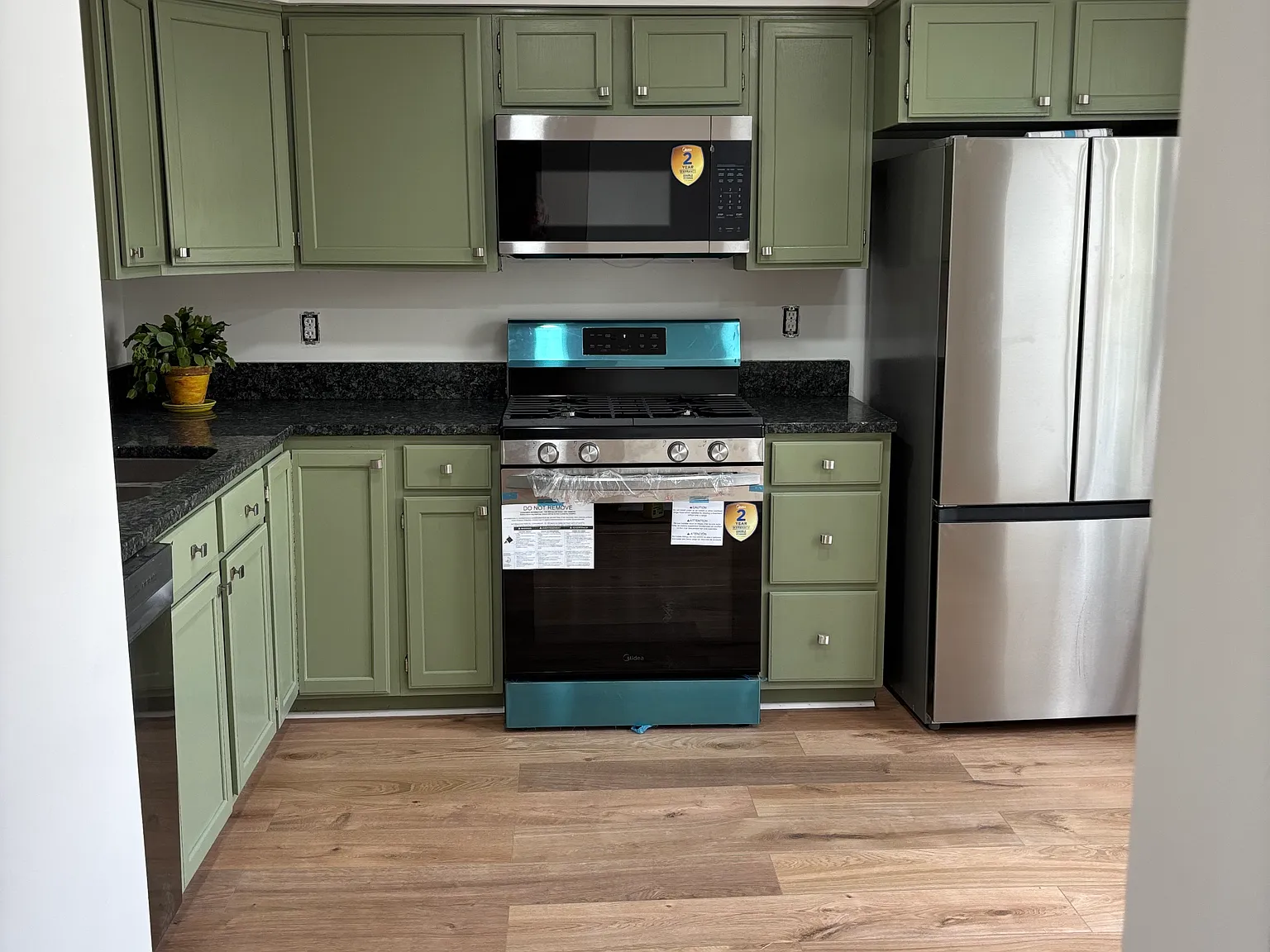 3 bed, 2.5 bath, 1620 sqft, $2,650 — Photo 2