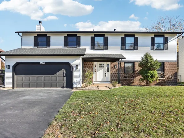 951 Kentucky Ln, Elk Grove Village, IL 60007