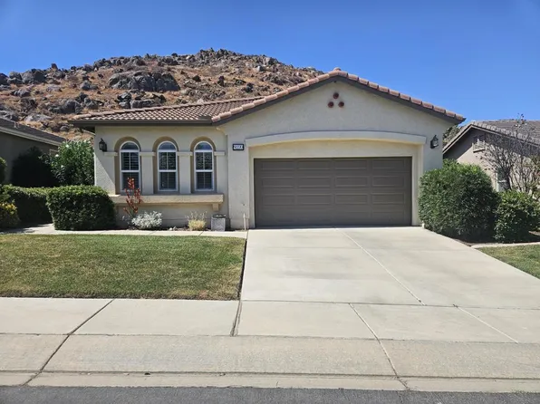 9270 Stephenson Ln, Hemet, CA 92545