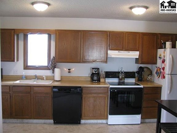 5th image of 3504 Garden Grove Pkwy