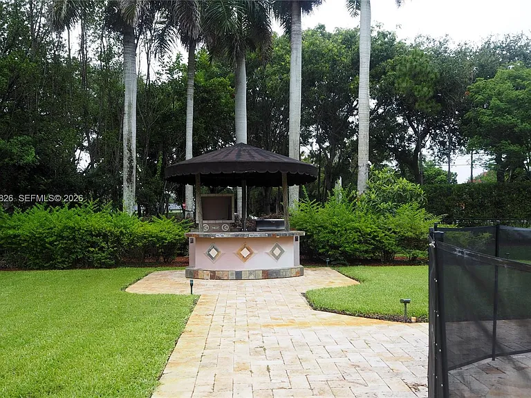 2750 Jockey Cir E — Photo 22