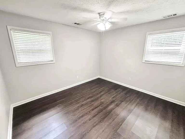 1552 Blackwell Rd — Photo 13