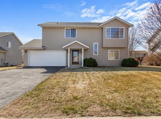 2968 Crane St, Shakopee, MN 55379