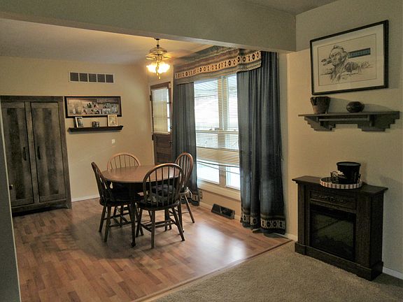 5th image of 1415 Crestwood Blvd