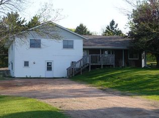 W5574 Century Rd, Greenwood, WI 54437