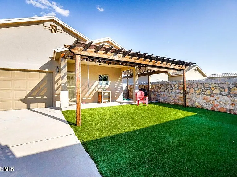 2105 Tim Foster St — Photo 31