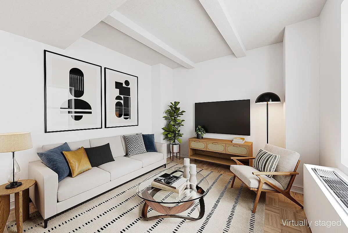 150 W 51st St APT 1621 photo 1