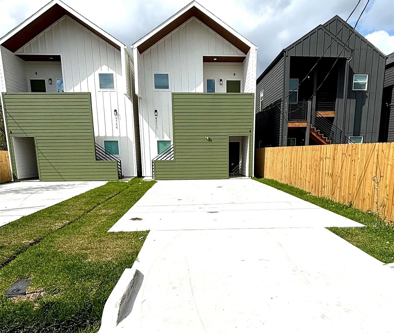 3 bed, 2.0 bath, $1,700 — Photo 1