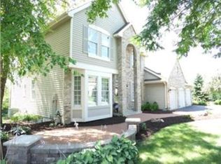 16325 Kelsey Ln, Eden Prairie, MN 55347