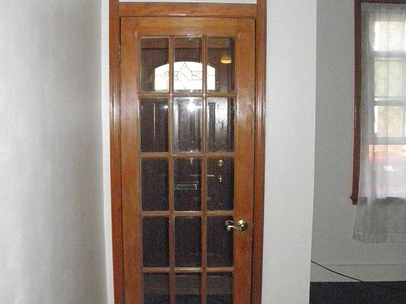 5th image of 2711 E Ann St