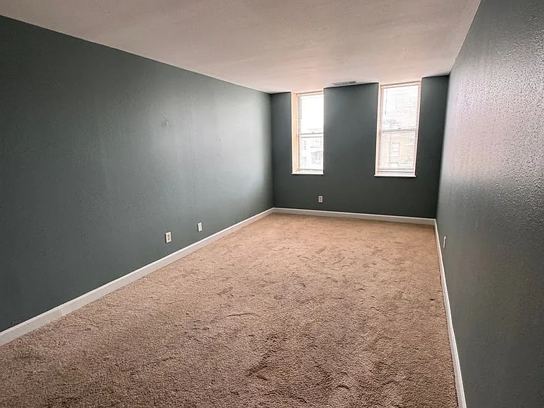 5630 Pershing Ave #36 — Photo 17