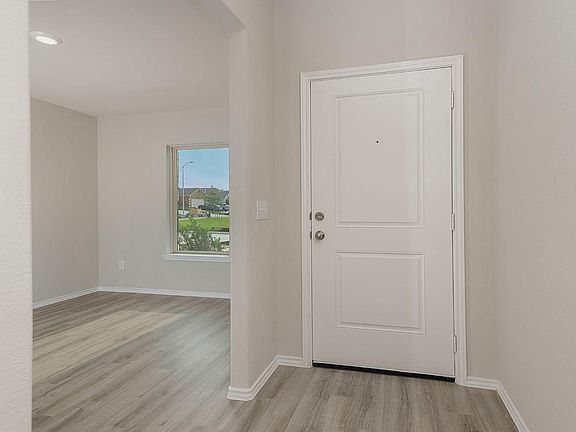 4th image of 140 Ashe Juniper Way