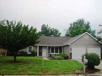 8822 Haddington Dr N photo 1