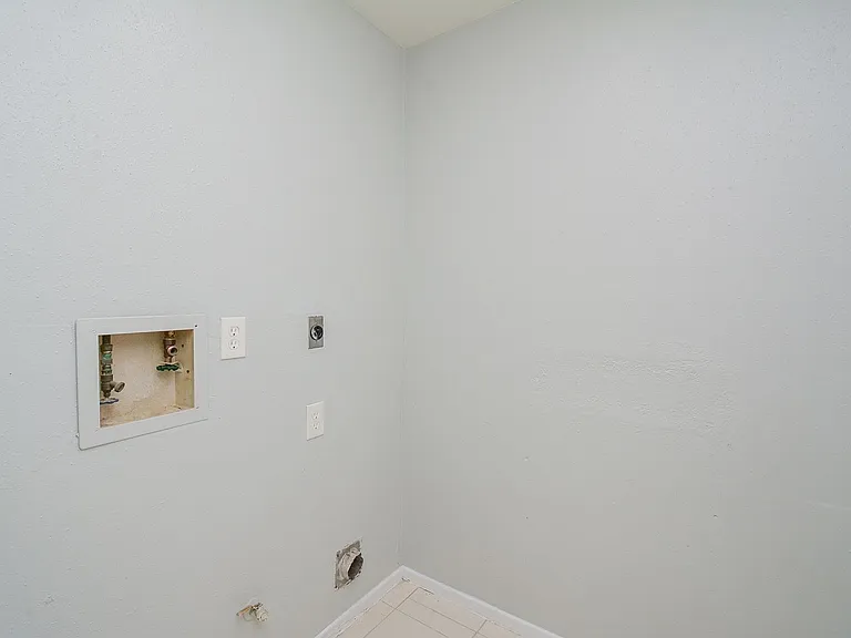 16518 Monte Carlo Ln — Photo 18