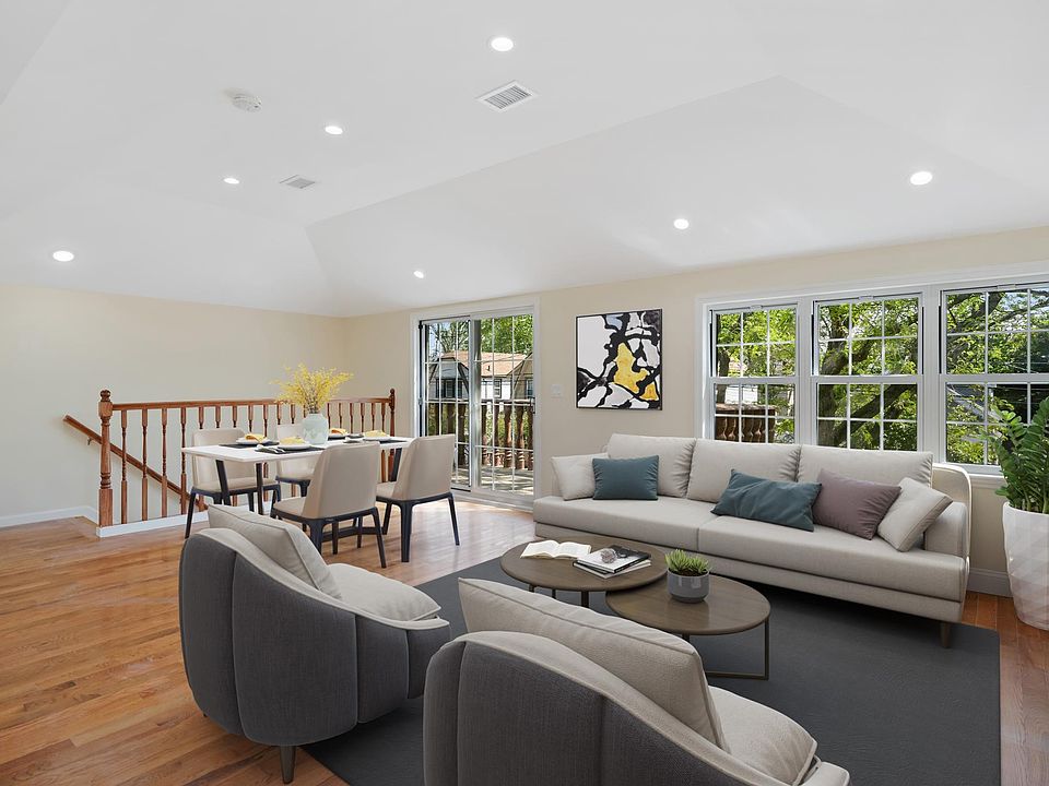 1st image of 11432 168th St #2
