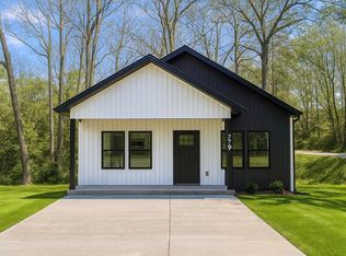 279 Law St, Woodruff, SC 29388