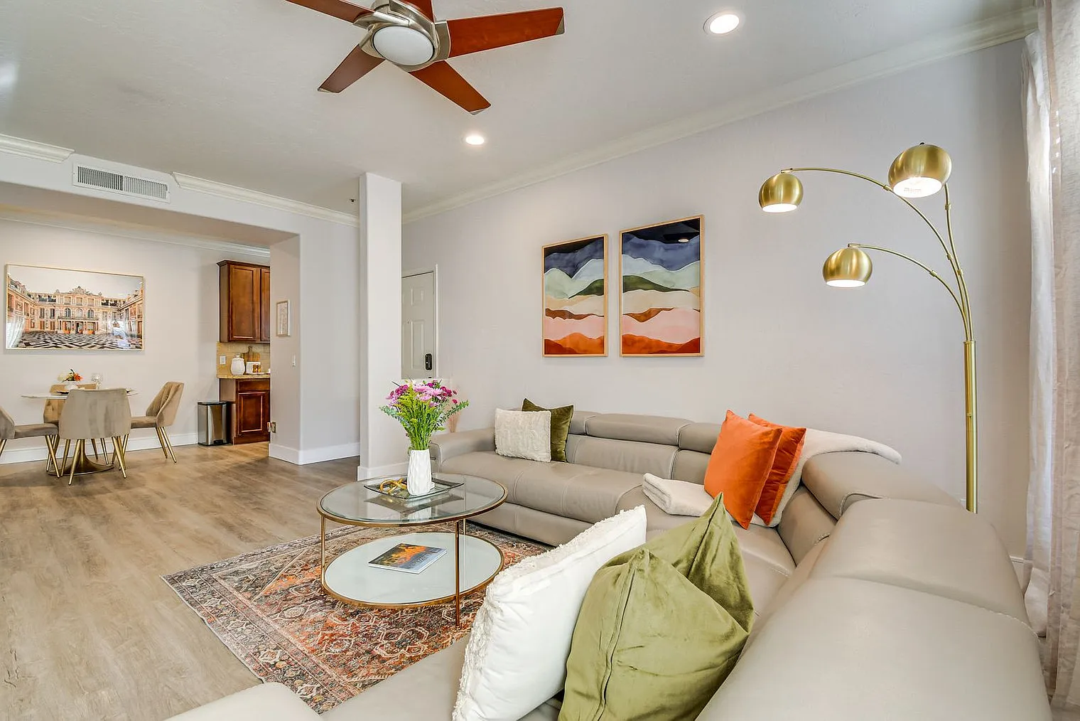 1 bed, 1.0 bath, 775 sqft, $2,736 — Photo 1