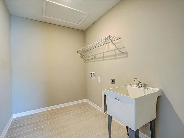 5512 Tripoli Dr — Photo 22