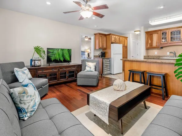 3740 Lower Honoapiilani Rd APT A306, Lahaina, HI 96761