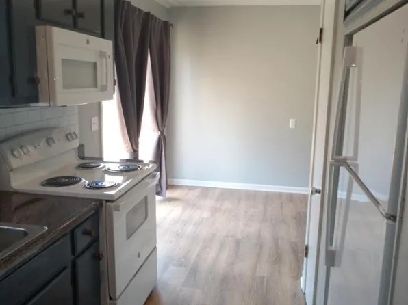 Pirate Cove Apartments 9-16