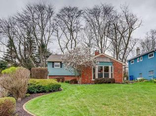 4169 Rowanne Rd, Columbus, OH 43214