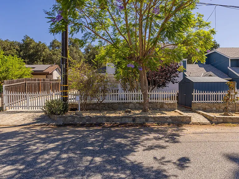 304 El Conejo Dr — Photo 27