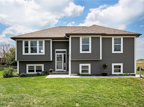 103 Sexton Ct, Smithville, MO 64089